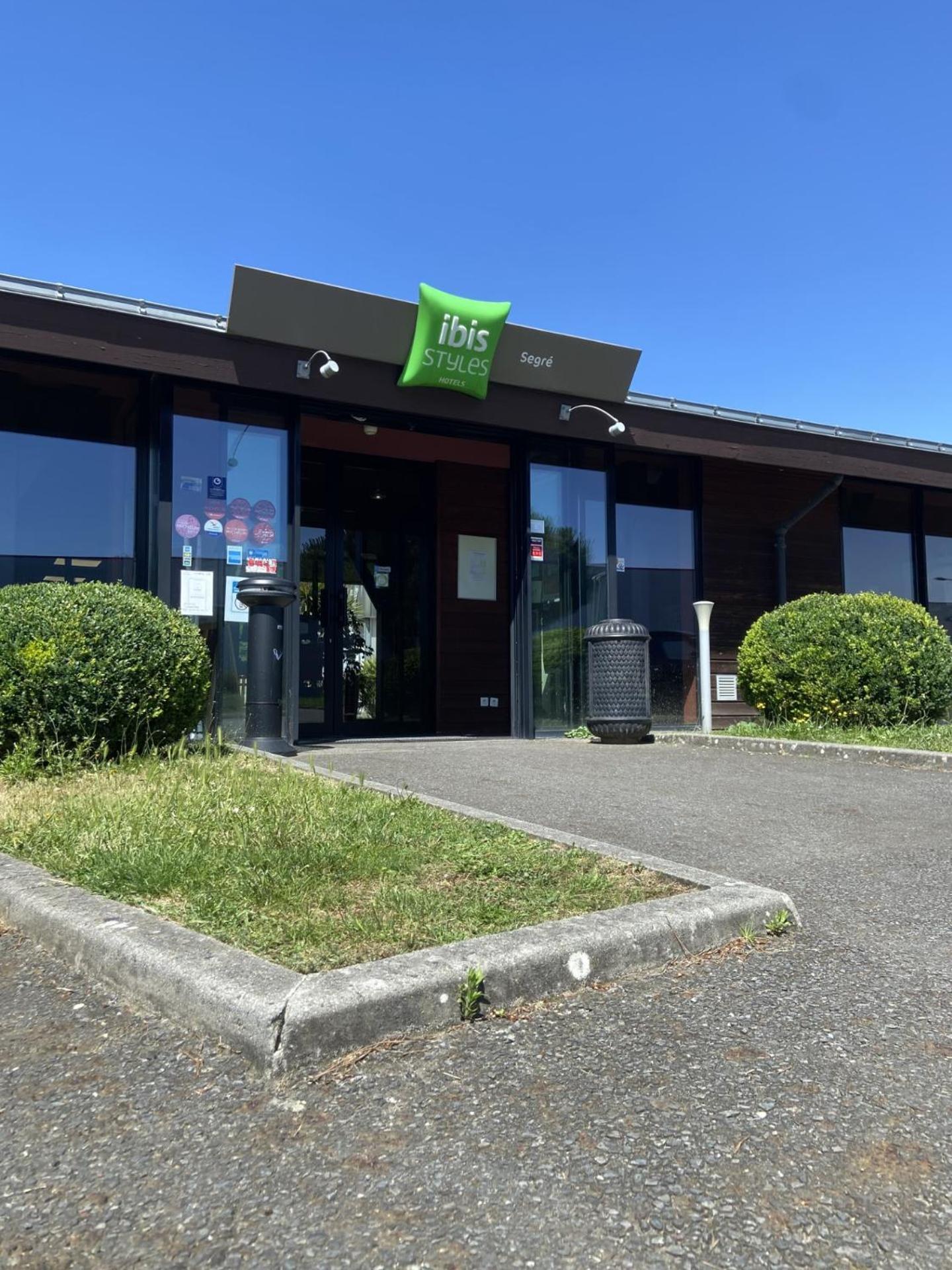 Ibis Styles Segre Hotel Exterior photo